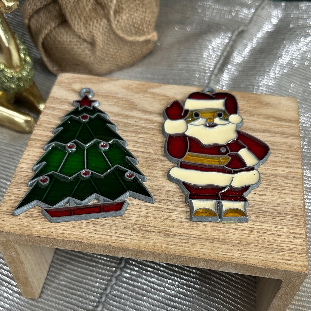 Vintage Stained Glass Style Sun Catchers Christmas Ornament Decor Bundle Of Two